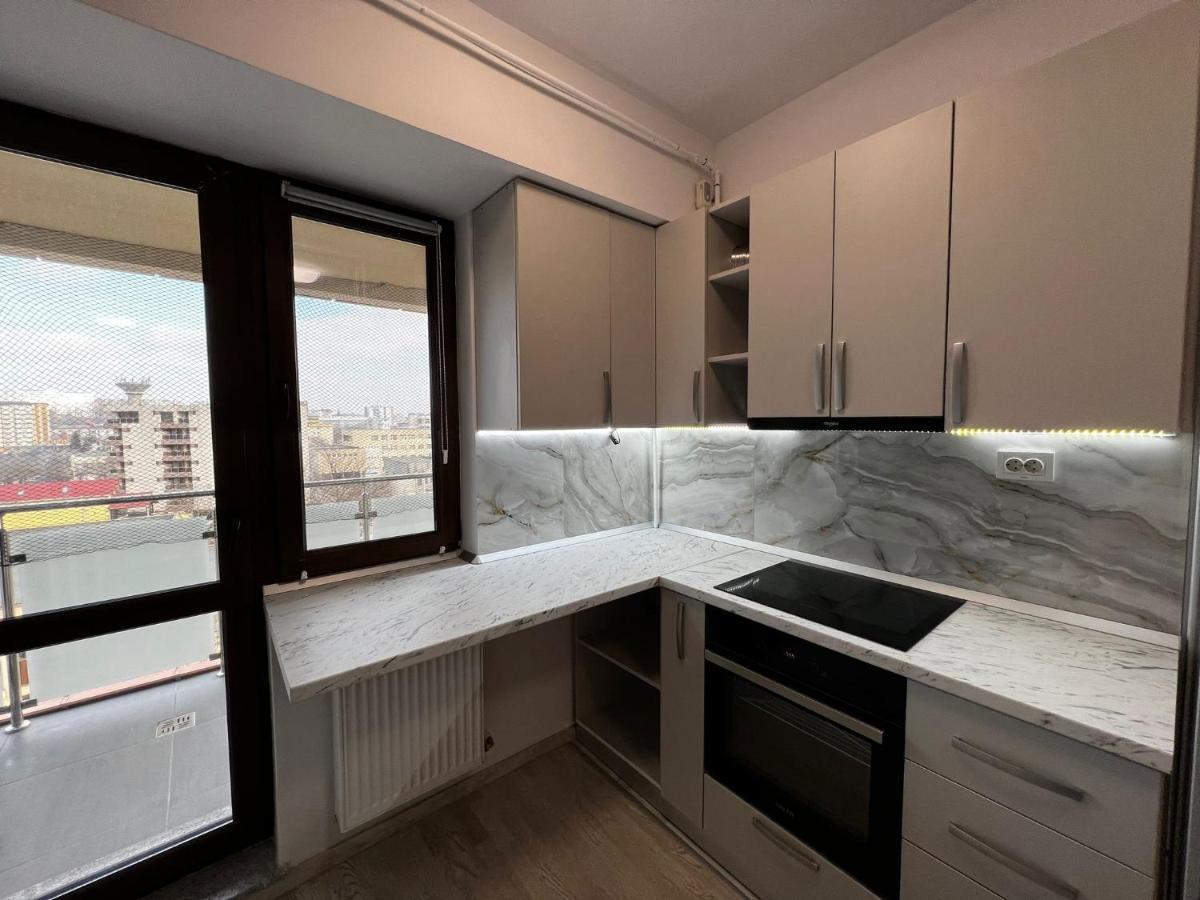 Cozy Apartments - City Center Iasi Exteriör bild