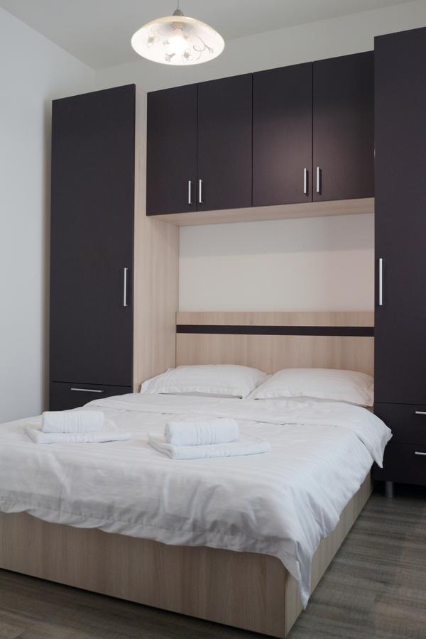 Cozy Apartments - City Center Iasi Exteriör bild